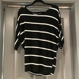 Renee C. Black & white 3/4 sleeve top, size Small.
